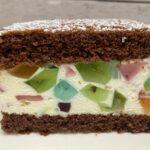 Sałatka warstwowa z mięsem mielonym