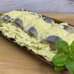 Makaron z cukinią w sosie śmietanowym