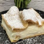 Domowa pizza z mozarellą i pomidorami