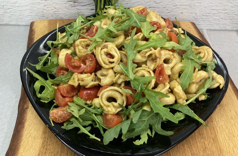 Sałatka z tortellini