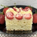 Młoda kapusta duszona z marchewką i koperkiem