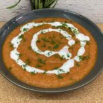 Placuszki pieczone z warzywami i szynką