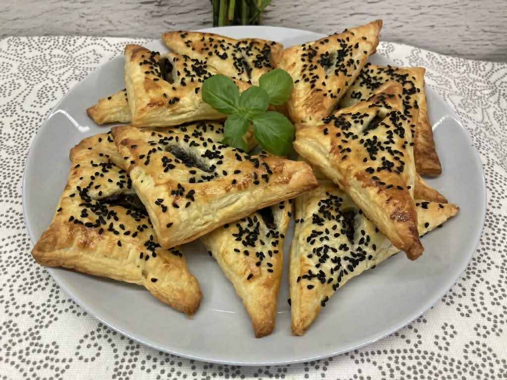 Rożki z ciasta francuskiego