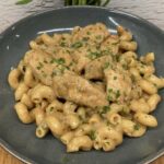 Sałatka z żółtym serem i porem